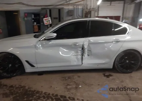 2017 BMW 530I xDrive z USA, uszkodzony, nr VIN WBAJA7C32HG45H235